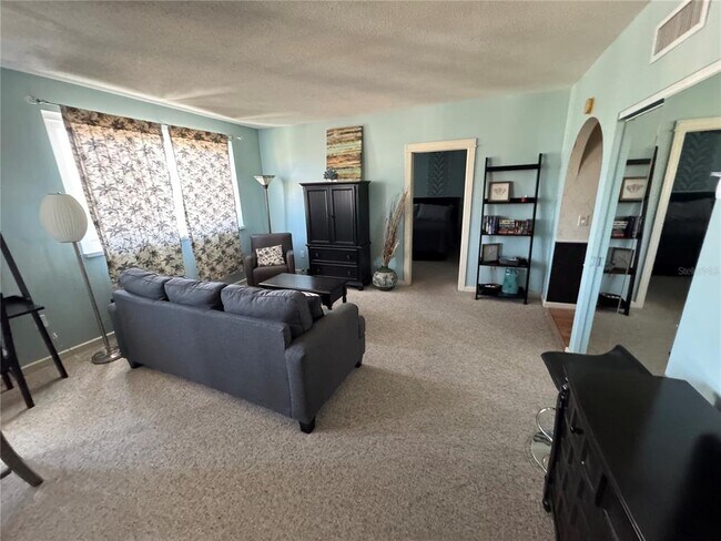 238 Tampa Ave W in Venice, FL - Building Photo - Building Photo