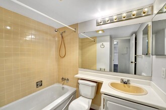 Fraser Place Apartments in Richmond, BC - Building Photo - Building Photo