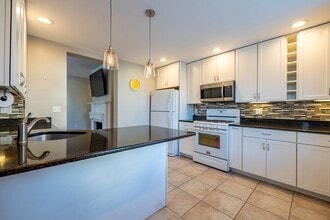 151 Methuen St in Lowell, MA - Building Photo - Building Photo