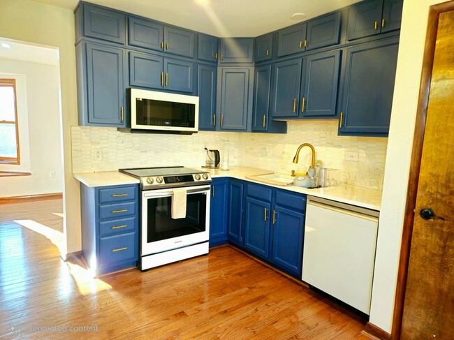 316 Edinburgh Rd in Bushkill, PA - Building Photo - Building Photo