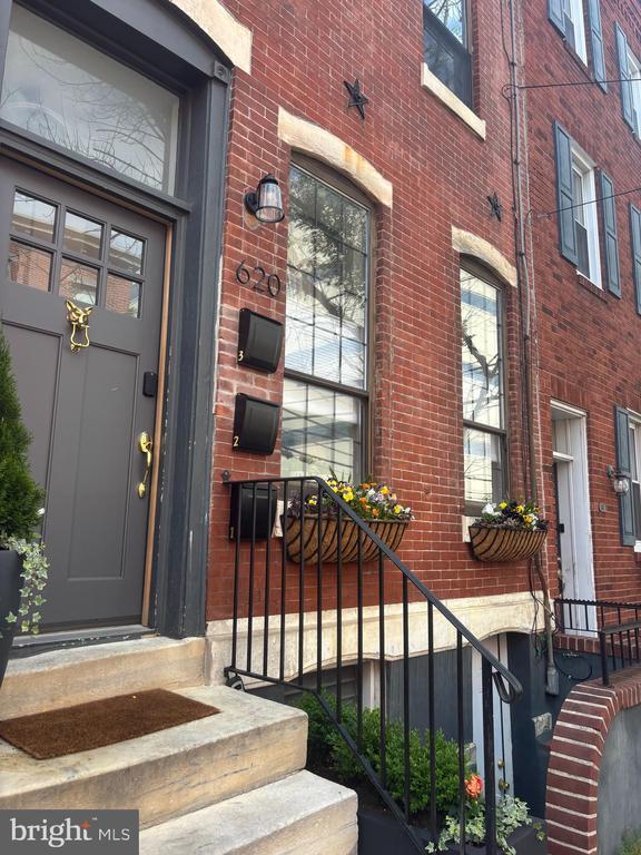 property at 620 S 19th St