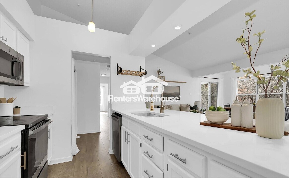 2812 Clear Shot Dr in Silver Spring, MD - Building Photo