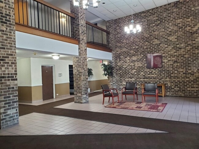 1463 Mercury Dr in Schaumburg, IL - Building Photo - Building Photo