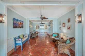 225 S Beach Rd in Jupiter, FL - Foto de edificio - Building Photo