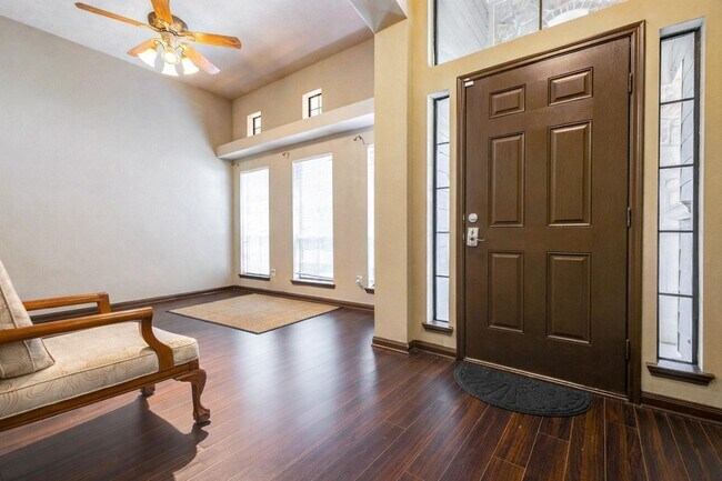 940 Oak Lynn Dr in Willis, TX - Building Photo - Building Photo