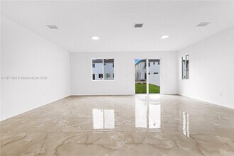 22511 SW 125th Ave in Goulds, FL - Building Photo - Building Photo