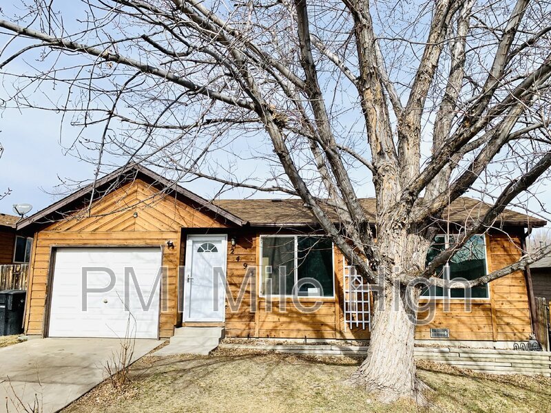 2493 E 90th Ave in Thornton, CO - Building Photo