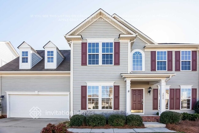 property at 2654 Sunberry Ln NW