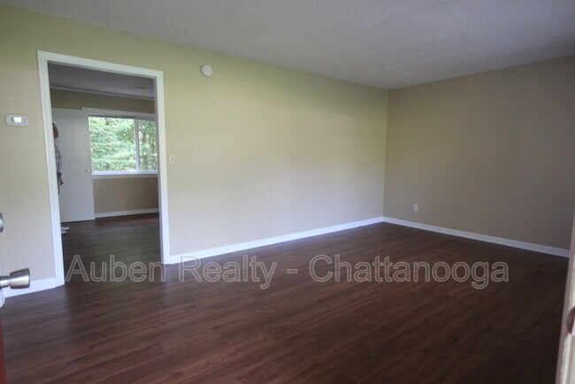 6221 Hansley Dr in Chattanooga, TN - Building Photo - Building Photo