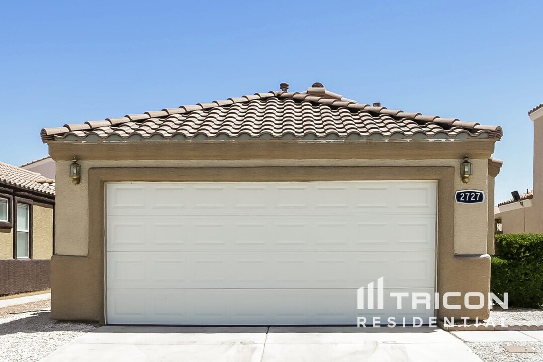 2727 W Richmar Ave in Las Vegas, NV - Building Photo