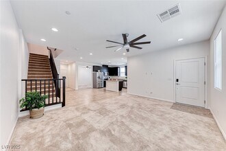 1024 Via Panfilo Ave in Henderson, NV - Building Photo - Building Photo