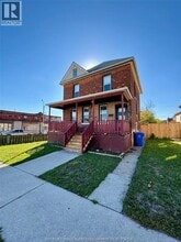 531 Langlois Ave in Windsor, ON - Building Photo - Building Photo