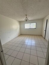 252 NW 48th Pl in Miami, FL - Building Photo - Building Photo