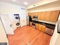 1729 Ridge Ave photo'