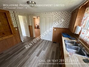 409 Pleasant St in New Glasgow, NS - Building Photo - Building Photo