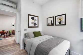 Plum - Co-Living Apartments in Miami, FL - Foto de edificio - Building Photo