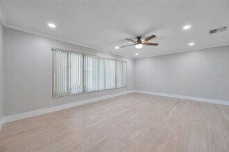 8789 Maplewood Rd in Seminole, FL - Building Photo - Building Photo