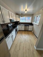 31 Tilegate Glen in Fairport, NY - Building Photo - Building Photo