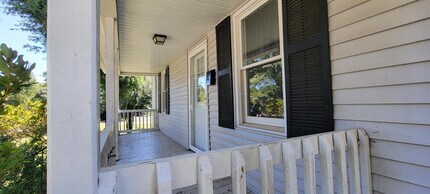 706 Maple St in Cherryville, NC - Building Photo - Building Photo