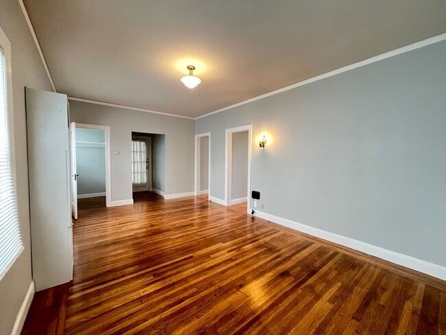6050 Monroe Ave in Oakland, CA - Building Photo - Building Photo