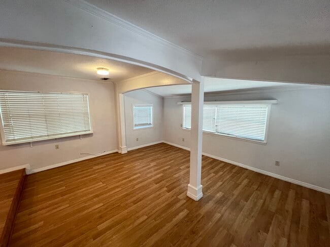 314 3rd Ave SW, Unit 1