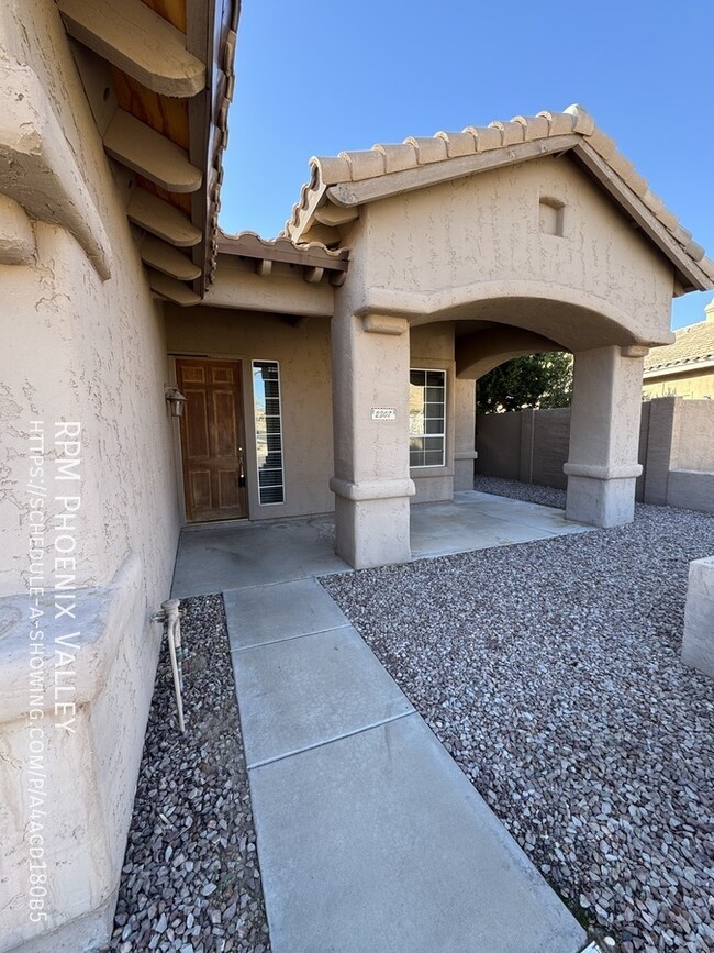 2307 E Hiddenview Dr in Phoenix, AZ - Building Photo - Building Photo