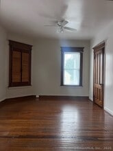 278 Thompson St in Stratford, CT - Building Photo - Building Photo