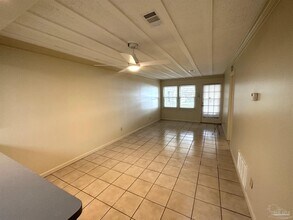 303 Colbert Ave in Pensacola, FL - Building Photo - Building Photo