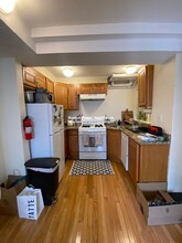 141 Revere St, Unit B in Boston, MA - Building Photo - Building Photo