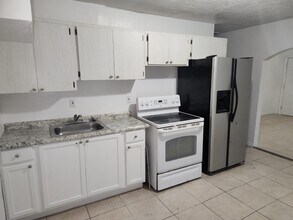 801 18th St S in St. Petersburg, FL - Building Photo - Building Photo