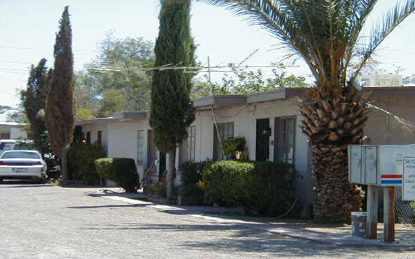 Skyline Vista Mobile Homes Park in Tucson, AZ - Building Photo - Building Photo