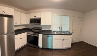 1610 Line Cir in Decatur, GA - Building Photo