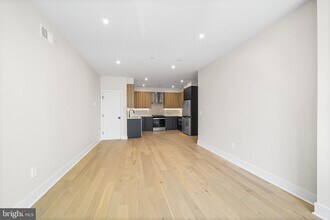 315 W Berks St-Unit -1 in Philadelphia, PA - Building Photo - Building Photo