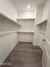 10726 Telegraph Rd in Ventura, CA - Building Photo - Building Photo