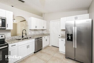 1516 Vista Lake Cir in Melbourne, FL - Building Photo - Building Photo