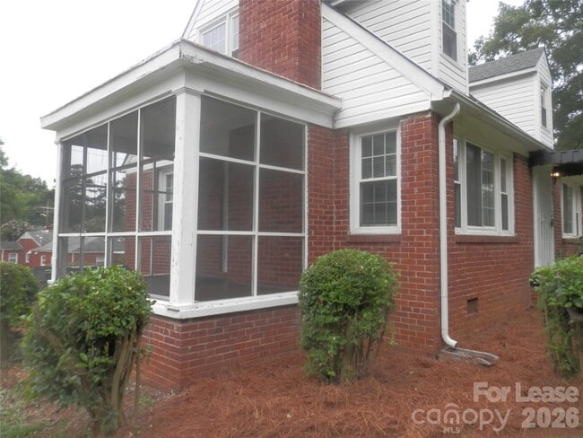 1701 Washington Ave in Charlotte, NC - Building Photo - Building Photo