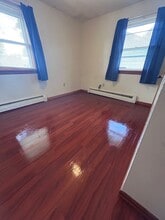 208 Miami St in Burlington, KS - Building Photo - Building Photo