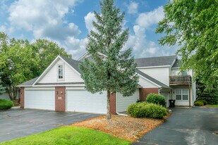10305 Metalmark Ln in Roscoe, IL - Building Photo