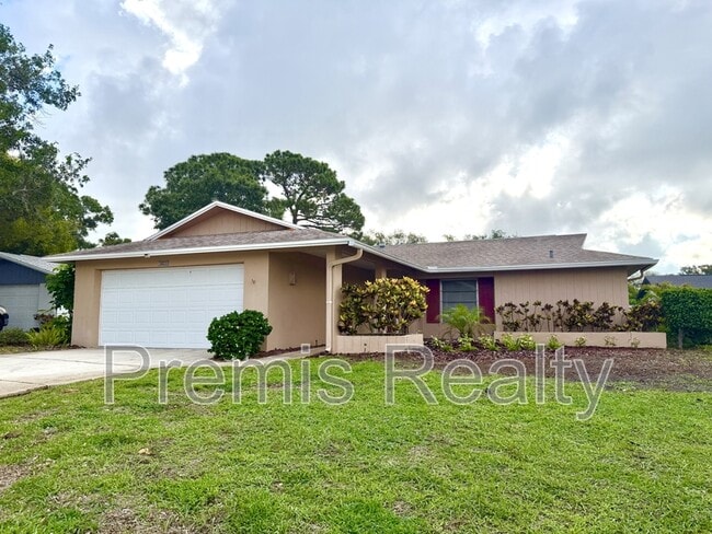 1624 Heather Pl