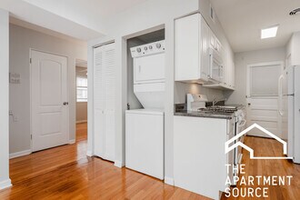 6535 N Mozart St in Chicago, IL - Building Photo - Building Photo