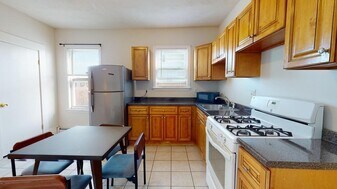 11 Elder St in Boston, MA - Building Photo