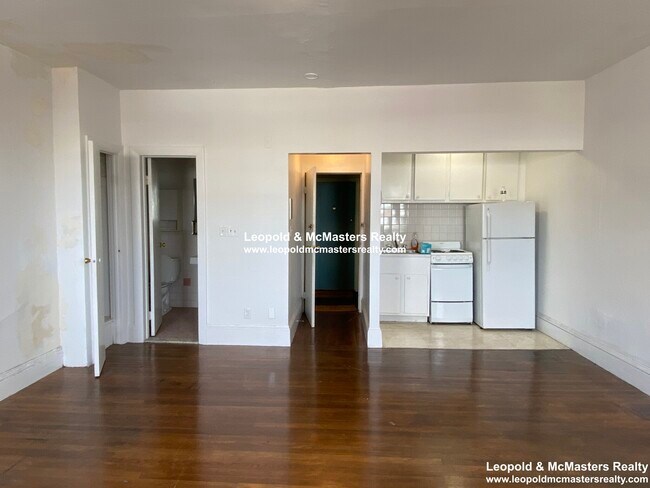 21 Mount Vernon Sq, Unit 500 in Boston, MA - Building Photo - Building Photo
