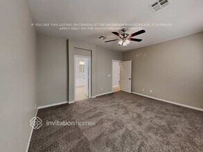 9225 Longhorn Falls Ct in Las Vegas, NV - Building Photo - Building Photo
