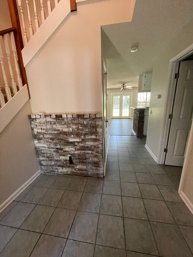 112 Candle Brook Dr in Dothan, AL - Building Photo - Building Photo