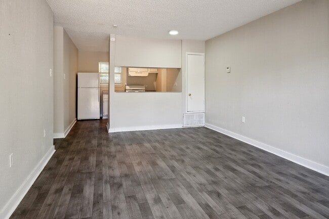 Summit at Orton Hill & Plaza Drive in Nacogdoches, TX - Building Photo - Building Photo