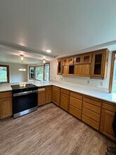 23601 Labare Rd in Philomath, OR - Building Photo - Building Photo