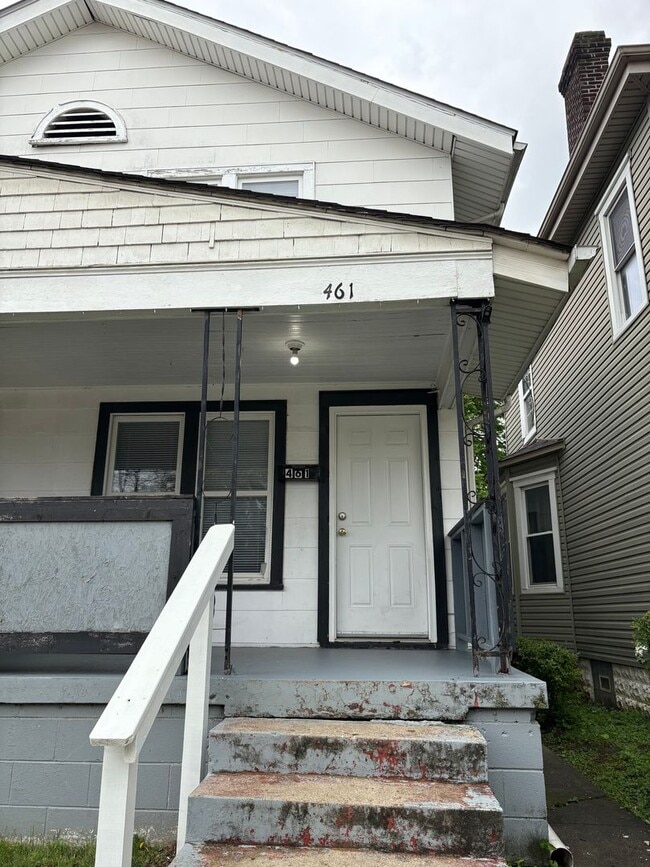 property at 461-463-463 S Wayne Ave