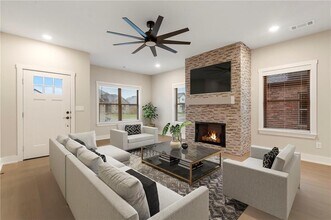 7303 SW Basswood Ave in Bentonville, AR - Building Photo - Building Photo