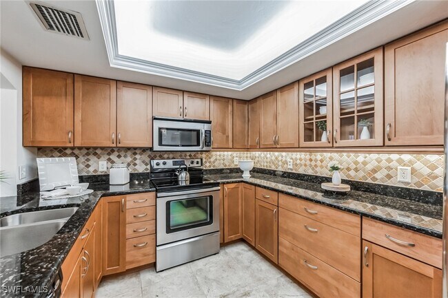 property at 5633 Turtle Bay Dr