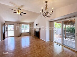 3955 S Flanders Way in Aurora, CO - Building Photo - Building Photo